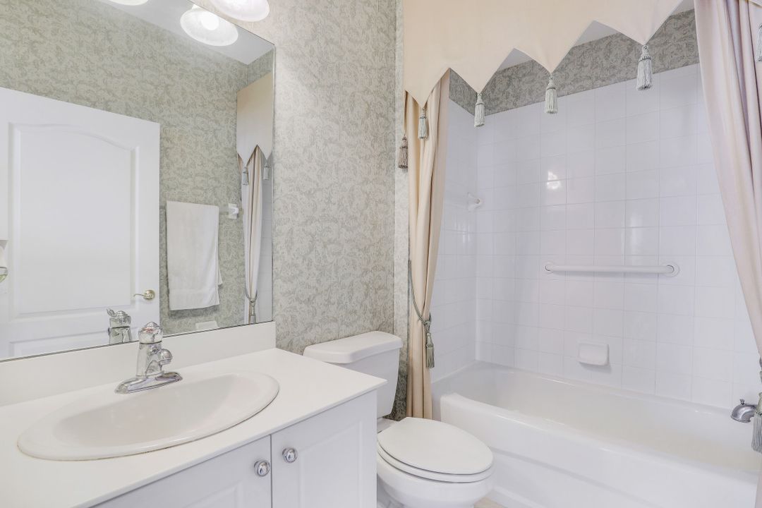 9290 Paseo De Valencia St, Fort Myers, FL 33908