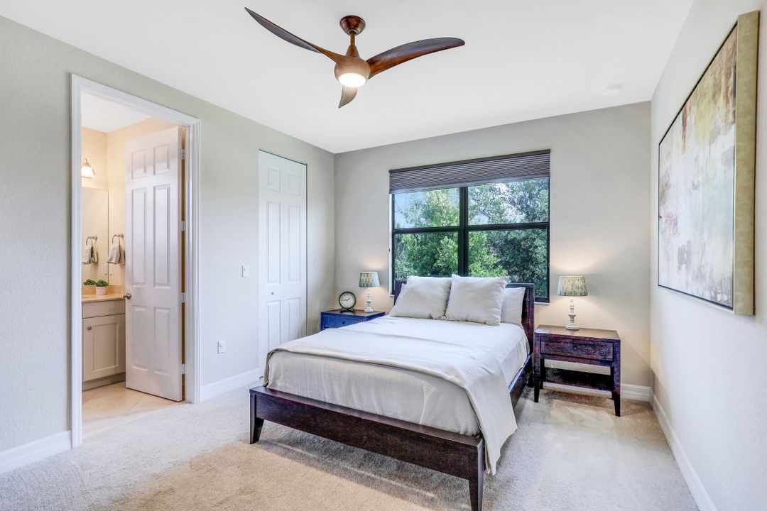 3054 Hudson Terrace, Naples, FL 34119