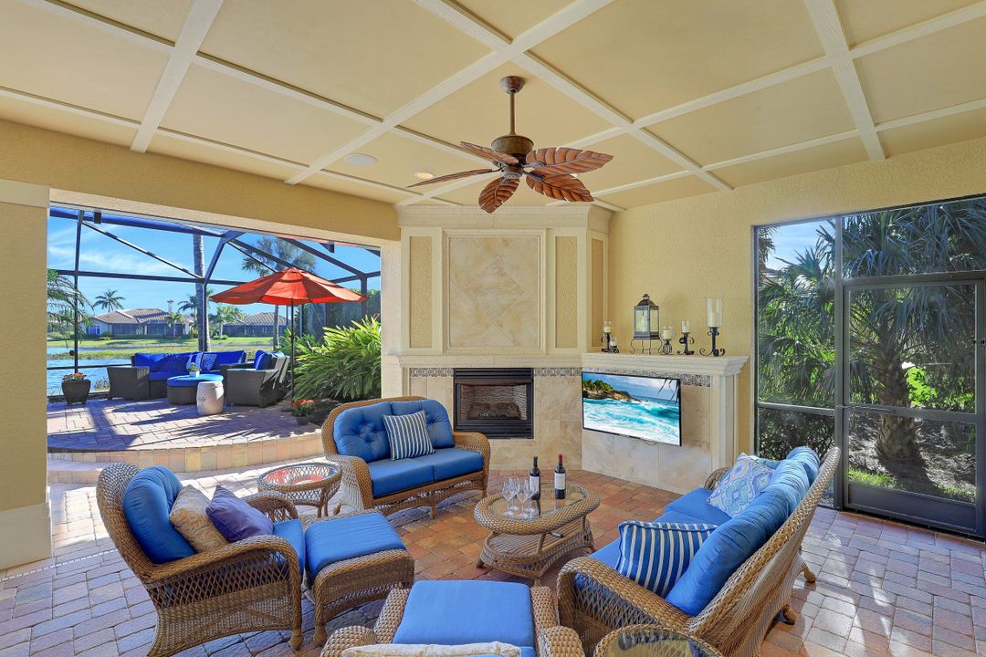 3740 Mossy Oak Dr, Fort Myers, FL 33905