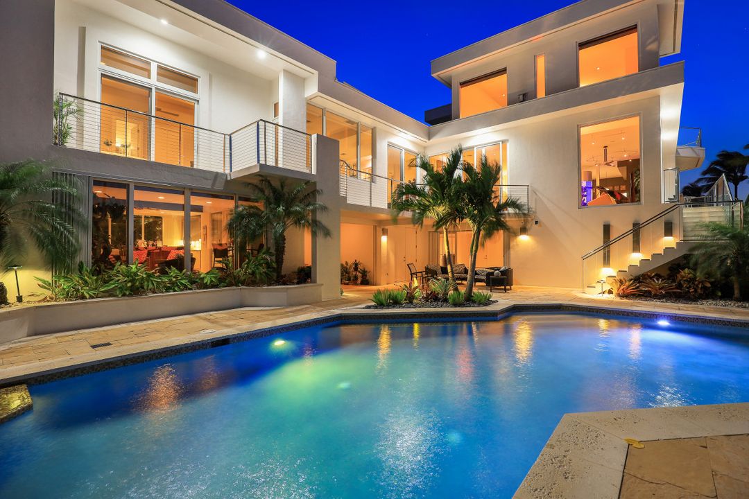 202 S Beach Dr, Marco Island, FL 34145