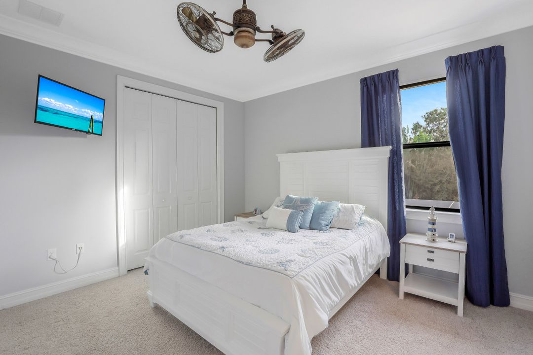 1600 Mockingbird Dr, Naples, FL 34120