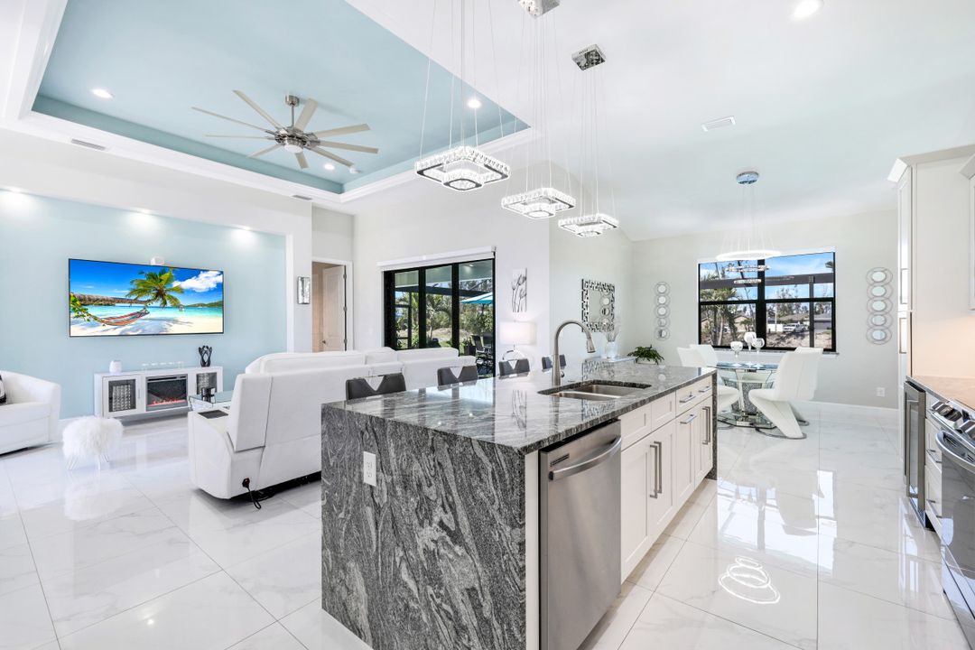 1833 SW 11th Terrace, Cape Coral, FL 33991