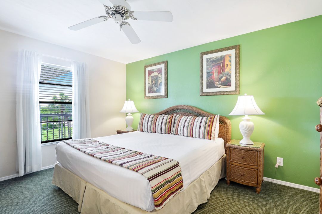 600 Neapolitan Way #346, Naples, FL 34103