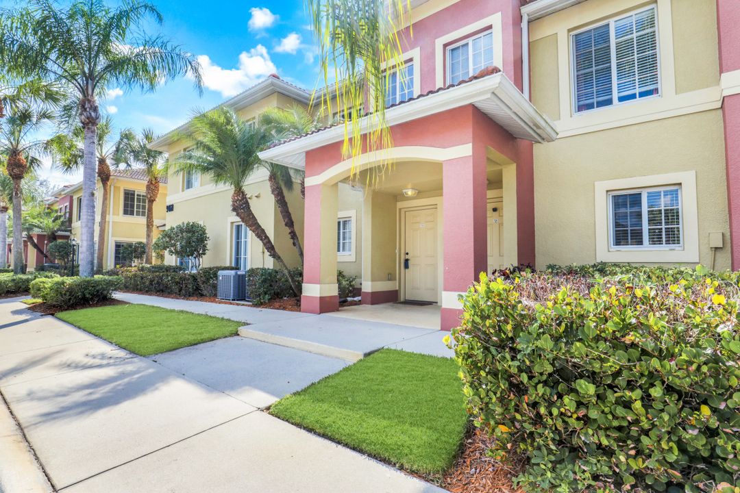 9460 Ivy Brook Run #703, Fort Myers, FL 33913