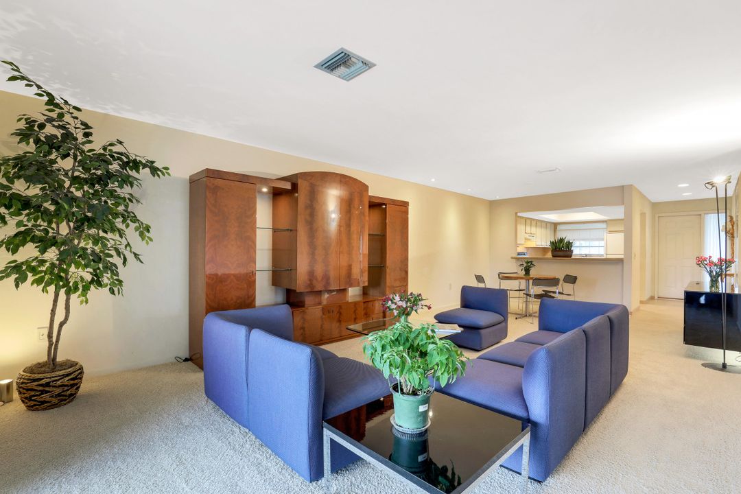 151 Cypress Way E  #A-5, Naples, FL 34110