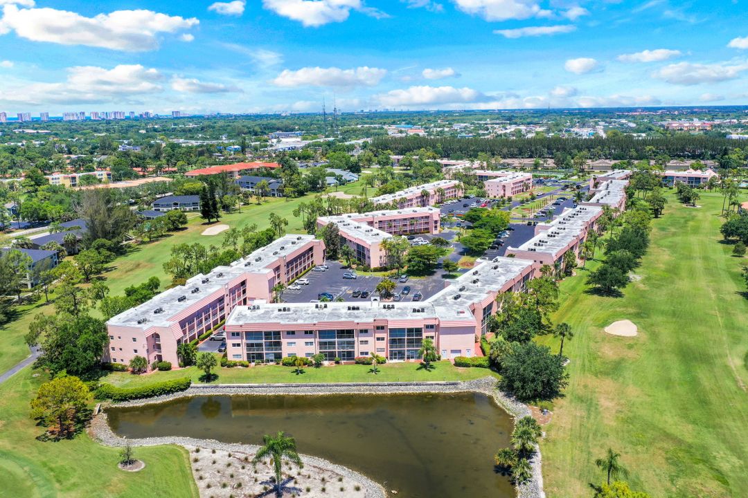 190 Turtle Lake Ct #101, Naples, FL 34105