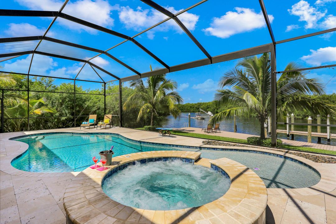 3920 Surfside Blvd, Cape Coral, FL 33914