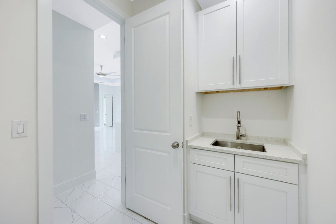 602 SW 35th St, Cape Coral, FL 33914