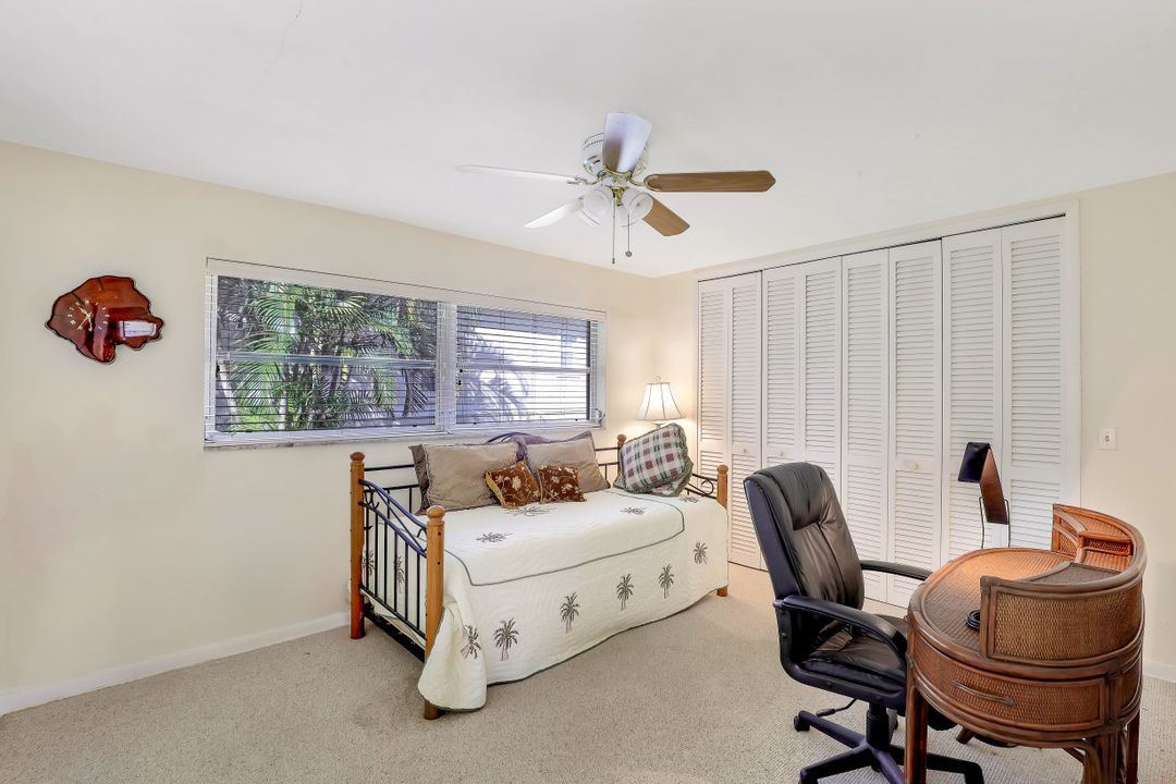 5386 Del Monte Ct, Cape Coral, FL 33904