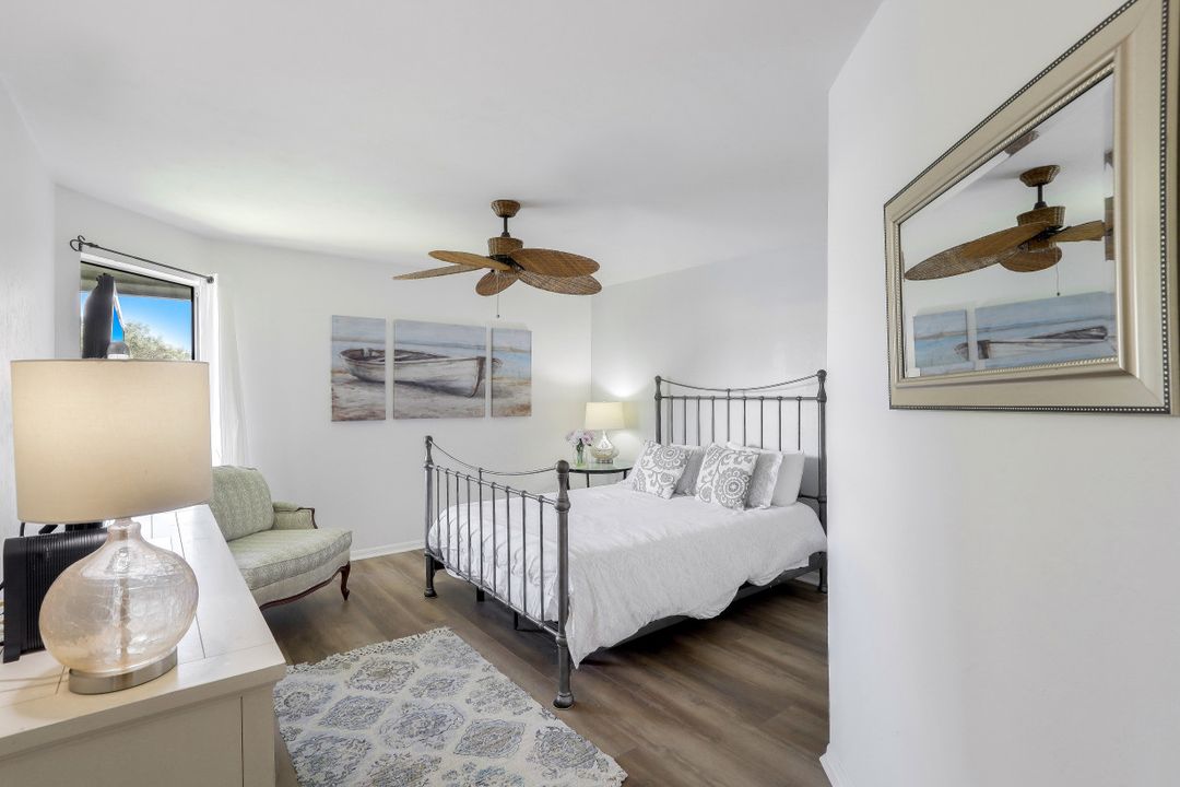 666 Wiggins Bay Dr #B-24, Naples, FL 34110