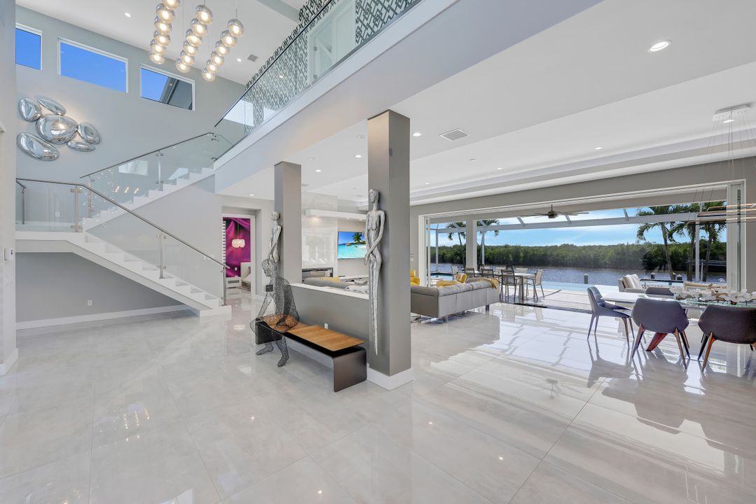 5210 SW 28th Pl, Cape Coral, FL 33914