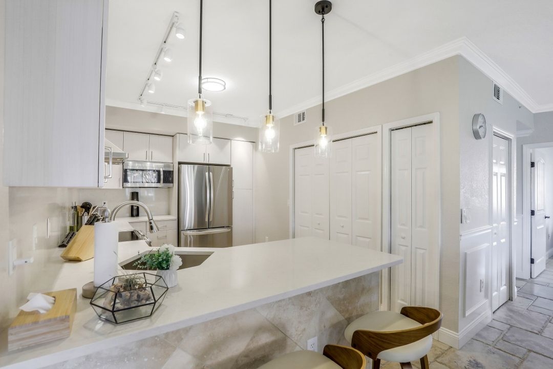 6400 Aragon Way #101, Fort Myers, FL 33966