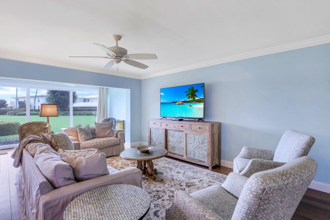 3400 Gulf Shore Blvd N #B-2, Naples, FL 34103