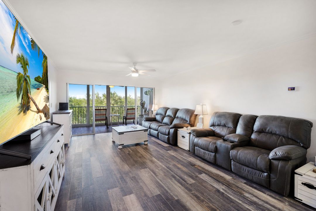 300 Stevens Landing Dr #C-203, Marco Island, FL 34145