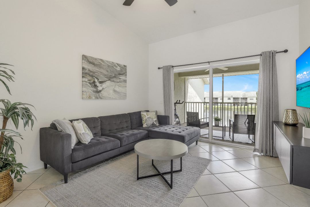 4910 Cougar Ct N #205, Naples, FL 34109