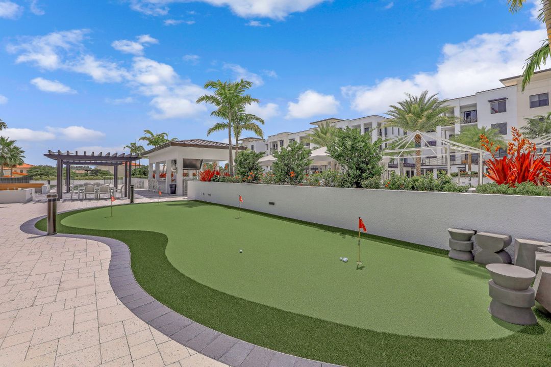 1111 Central Ave #416, Naples, FL 34102