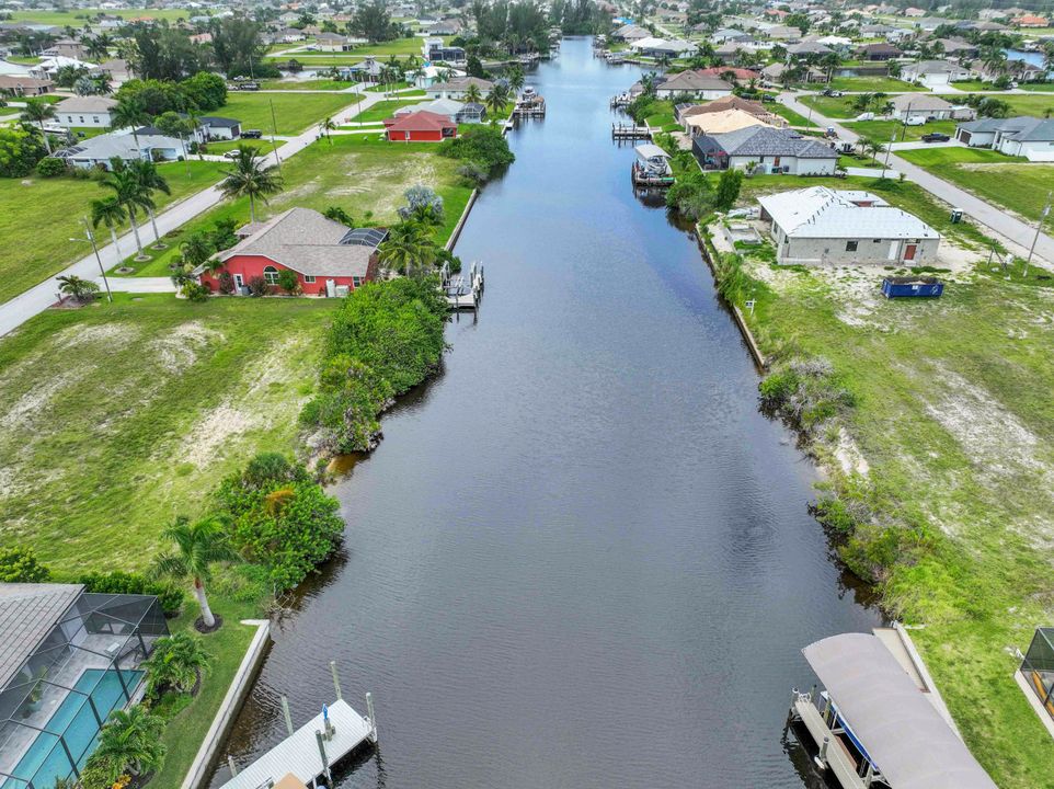 1038 NW 37th Pl, Cape Coral, FL 33993