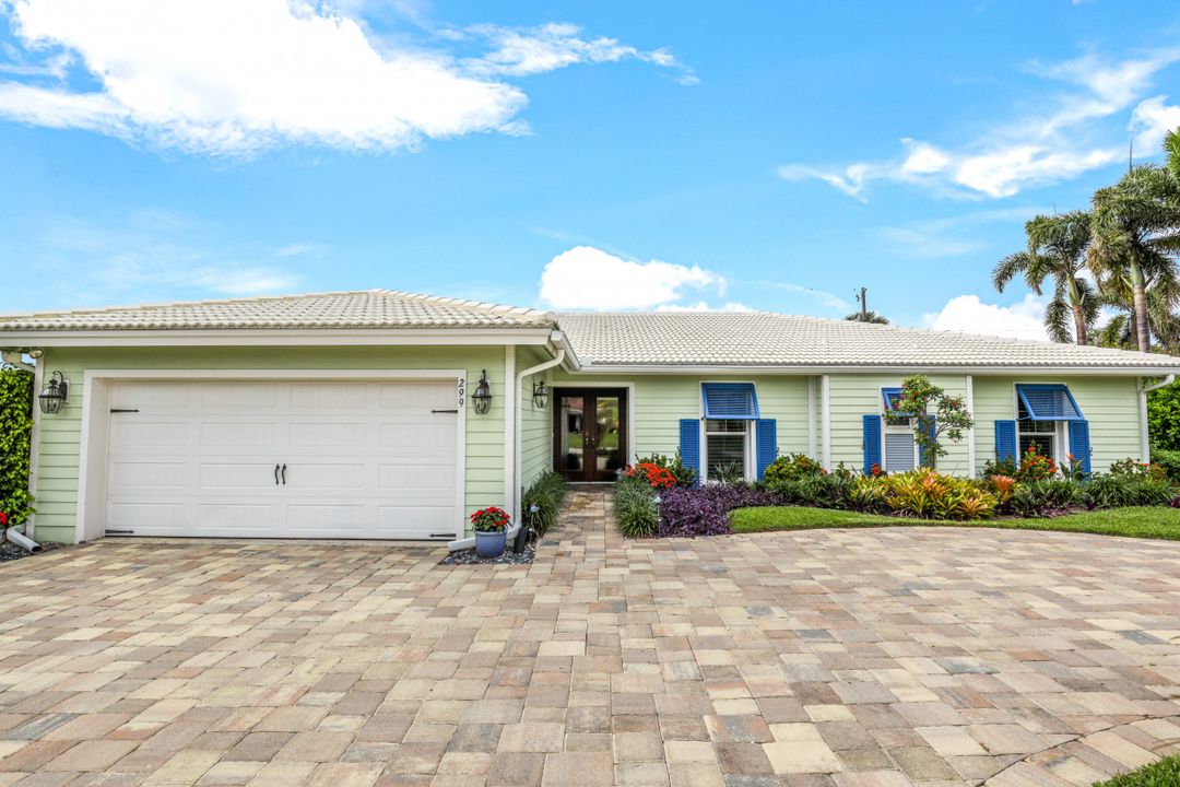 299 Mel-Jen Dr, Naples, FL 34105