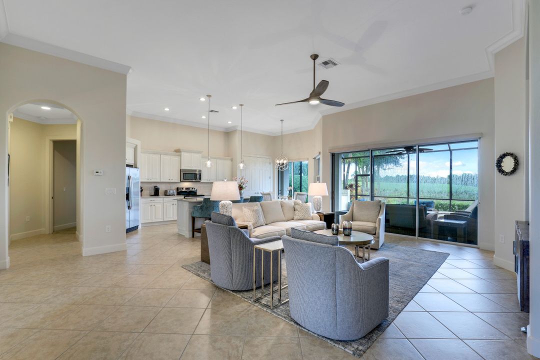 9765 Nickel Ridge Cir, Naples, FL 34120