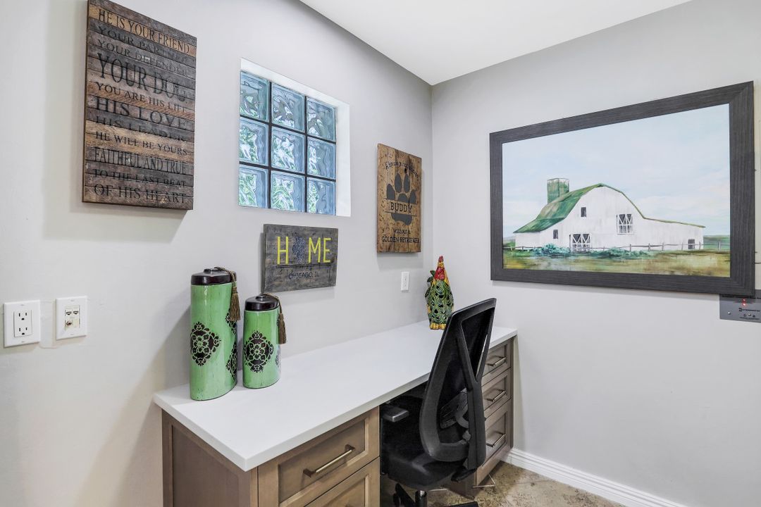 12911 Coco Plum Ln, Naples, FL 34119