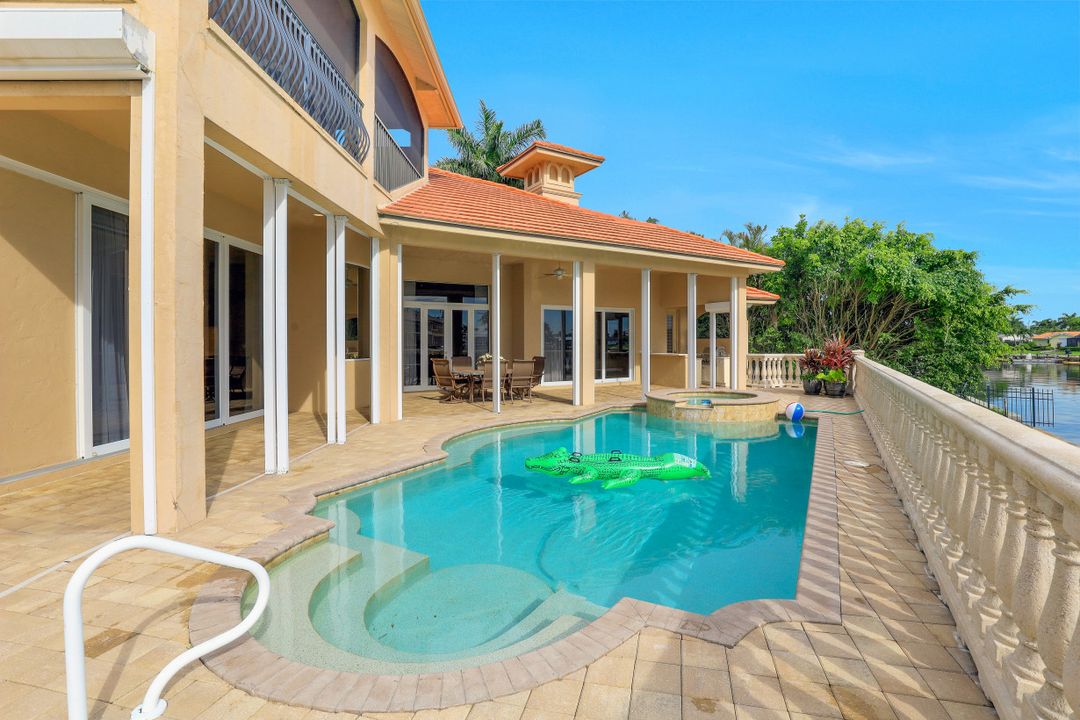 1404 Butterfield Ct, Marco Island, FL 34145