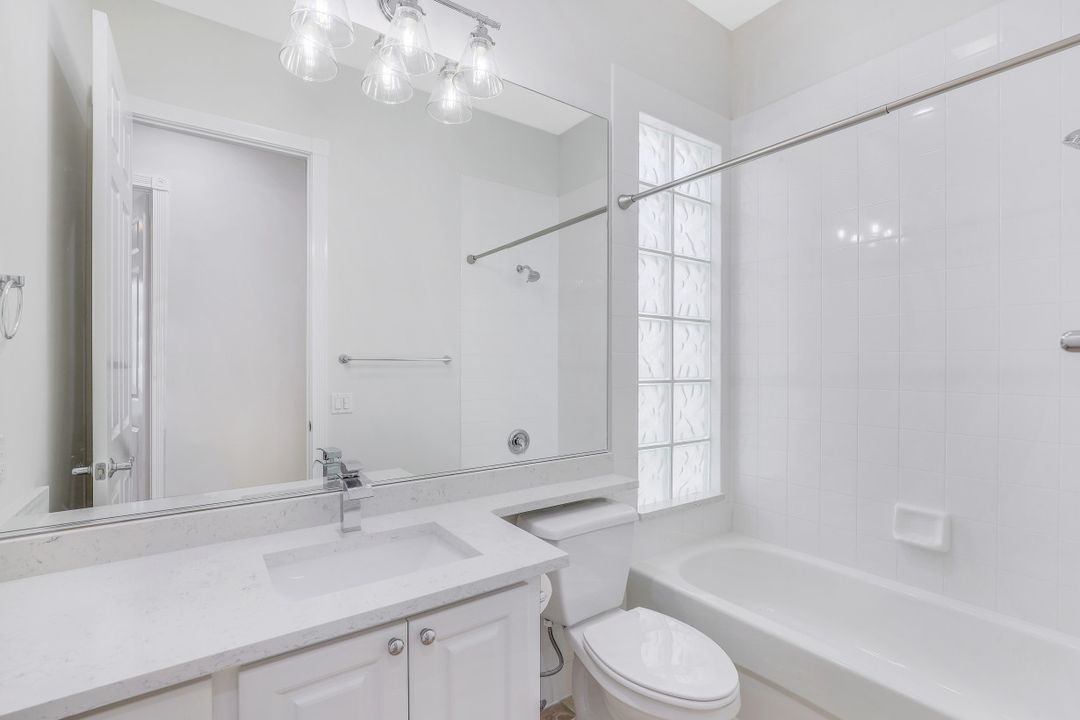 7759 Tommasi Ct, Naples, FL 34114