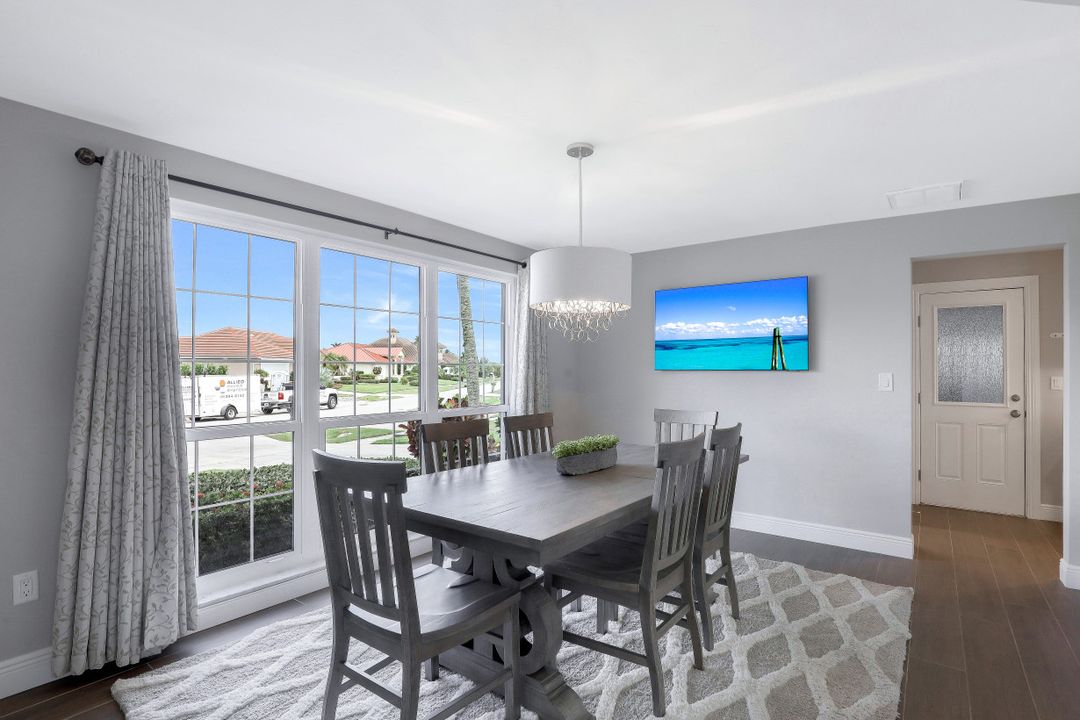 166 Hollyhock Ct, Marco Island, FL 34145