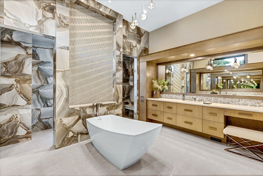 5603 Riverside Dr, Cape Coral, FL 33904