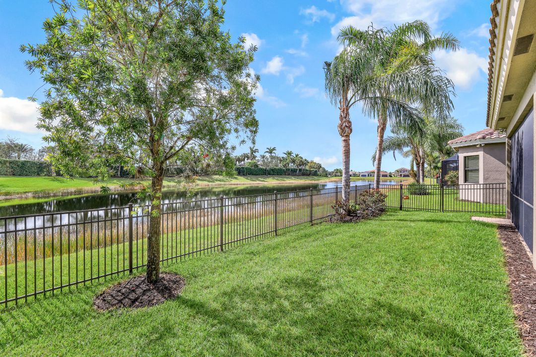 11558 Meadowrun Cir, Fort Myers, FL 33913