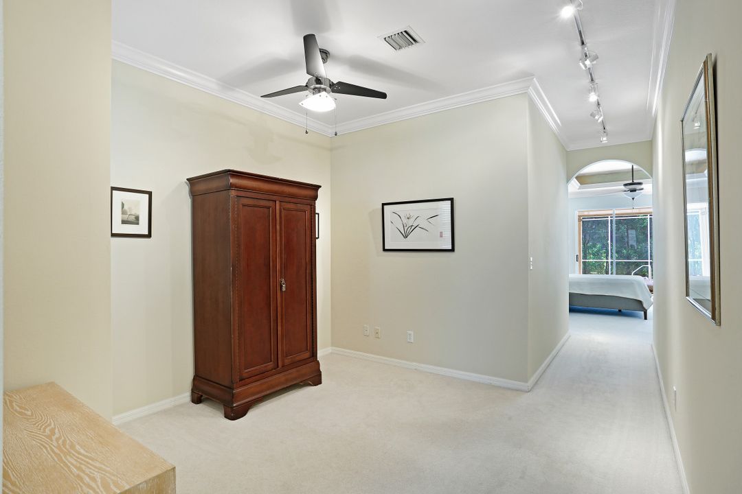 20490 Foxworth Cir, Estero, FL 33928