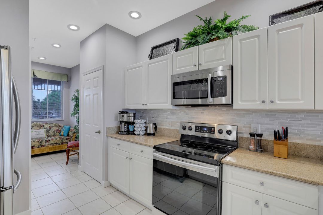 7905 Mahogany Run Ln #1322, Naples, FL 34113