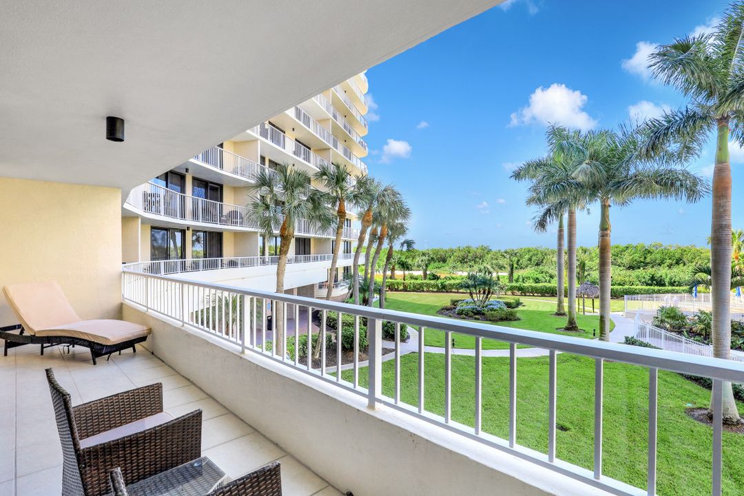 380 Seaview Ct #202, Marco Island, FL 34145