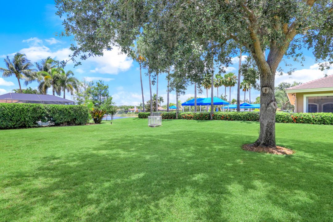 14849 Fripp Island Ct, Naples, FL 34119