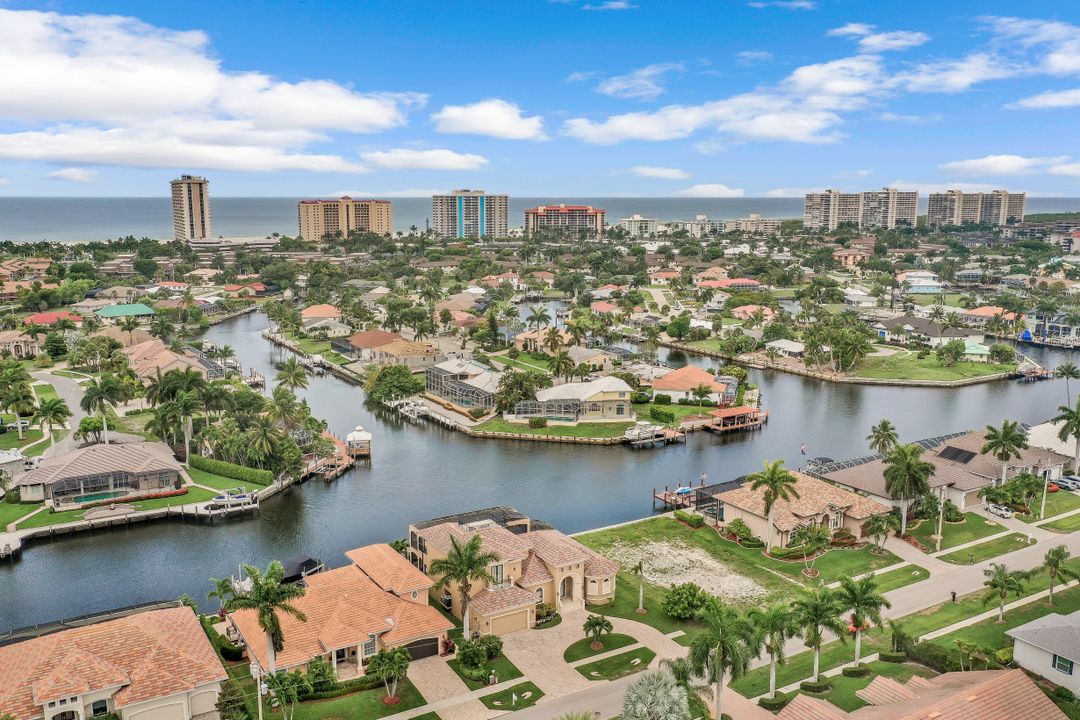 160 Copperfield Ct, Marco Island, FL 34145