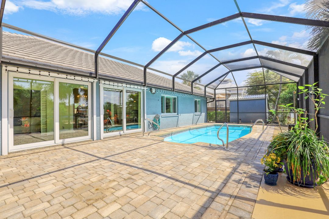 3831 Riviera Cir, Bonita Springs, FL 34134