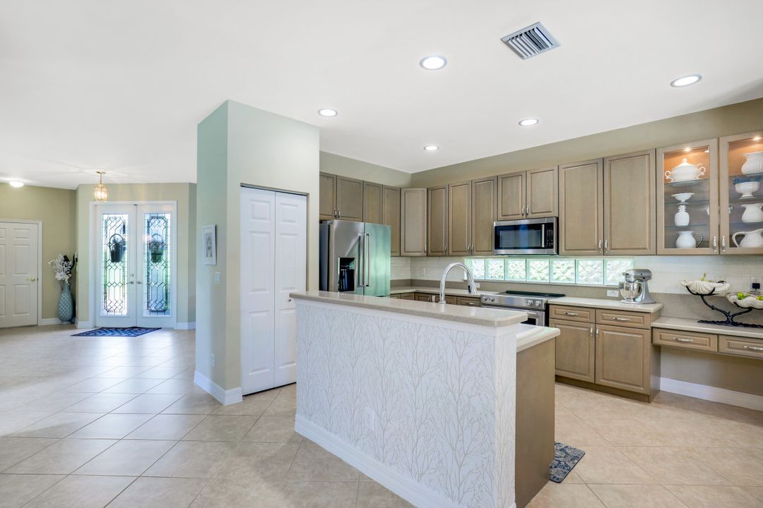 1794 Ribbon Fan Ln, Naples, FL 34119