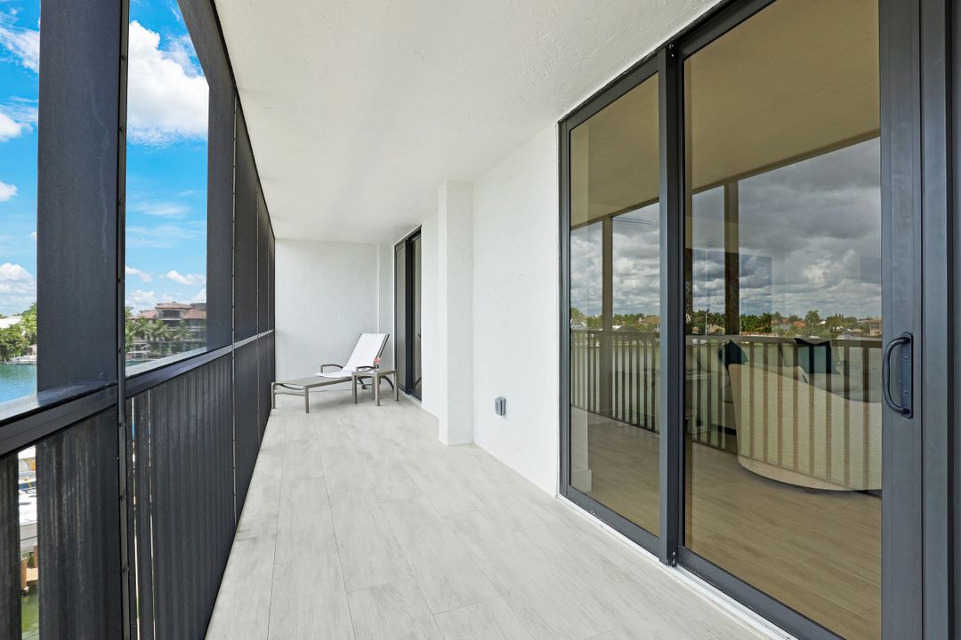 10482 Gulf Shore Dr #231, Naples, FL 34108