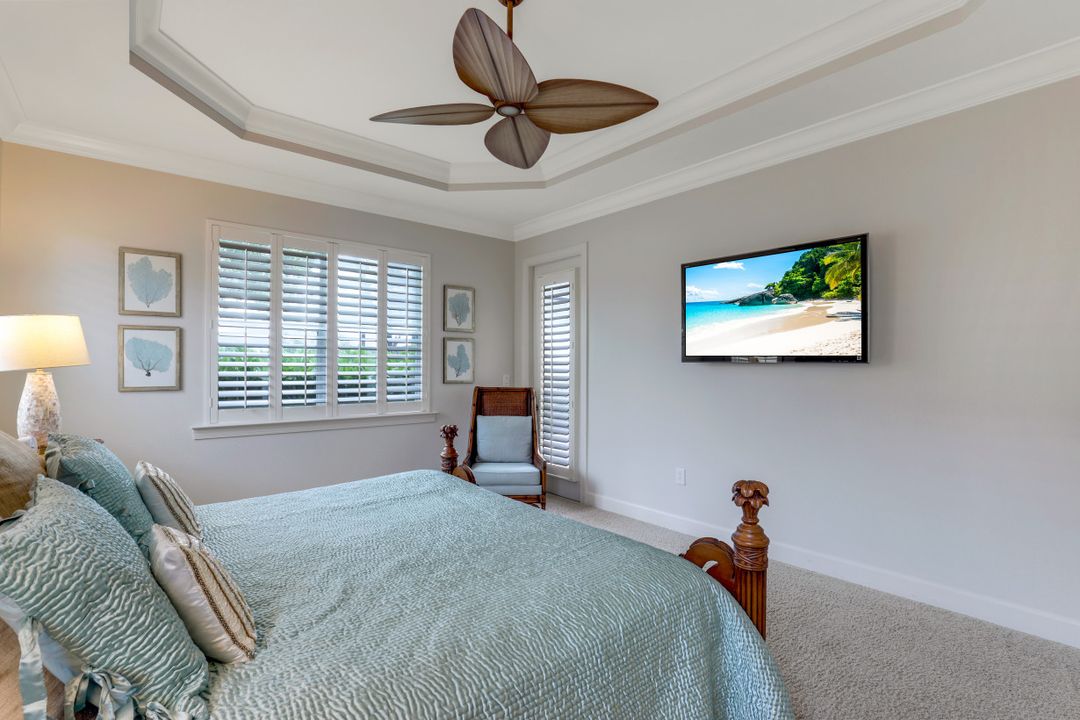 9765 Nickel Ridge Cir, Naples, FL 34120