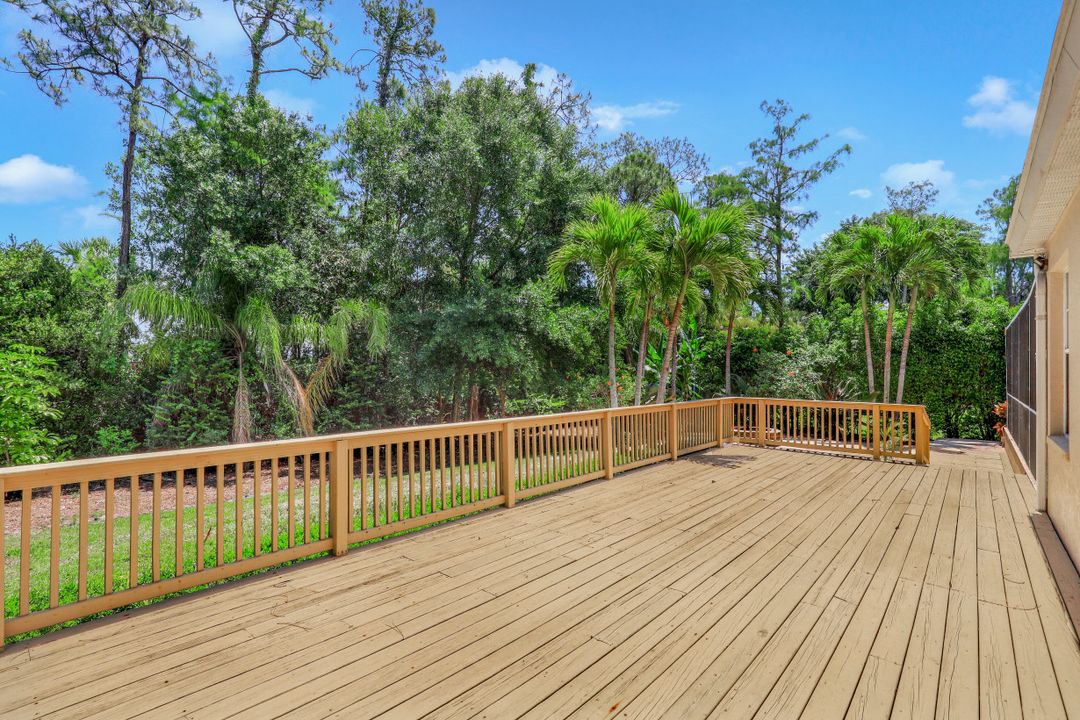 6080 Cypress Hollow Way, Naples, FL 34109