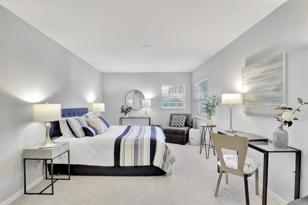 6325 Lexington Ct, Naples, FL 34110