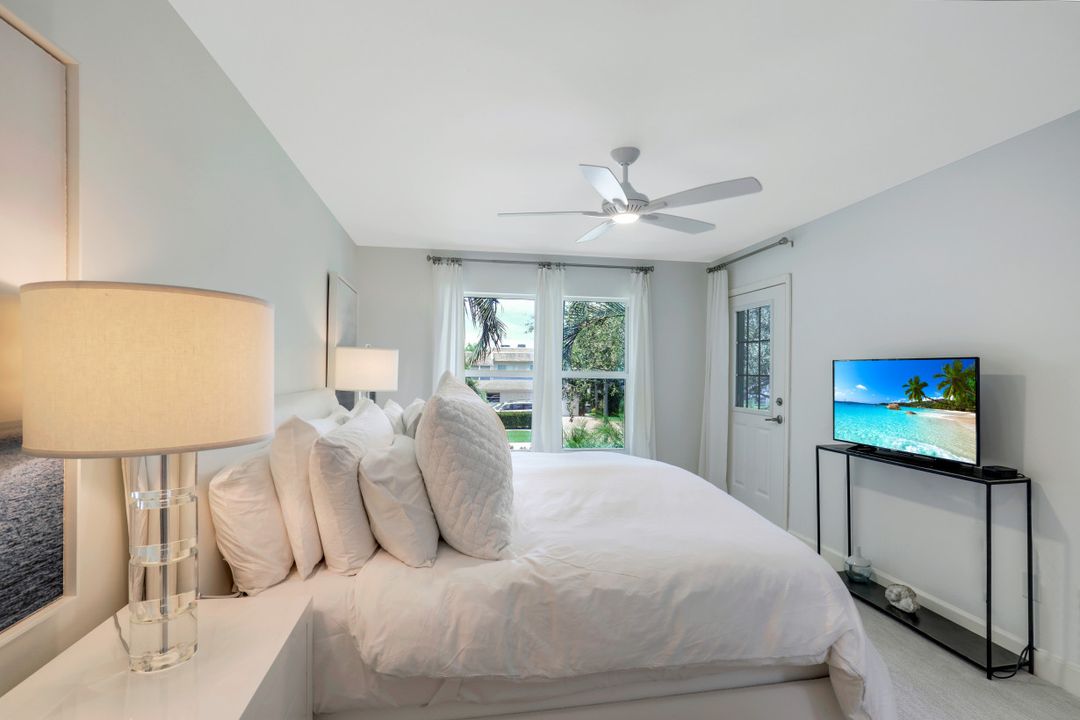 262 Banyan Blvd #262, Naples, FL 34102