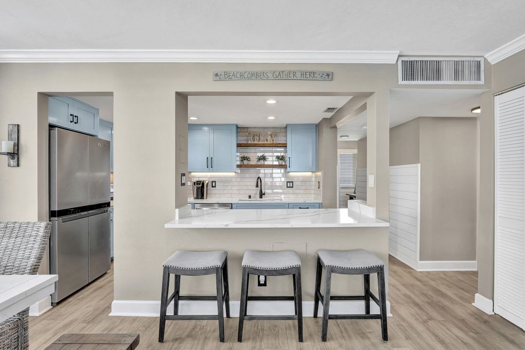 380 Seaview Ct #1403, Marco Island, FL 34145