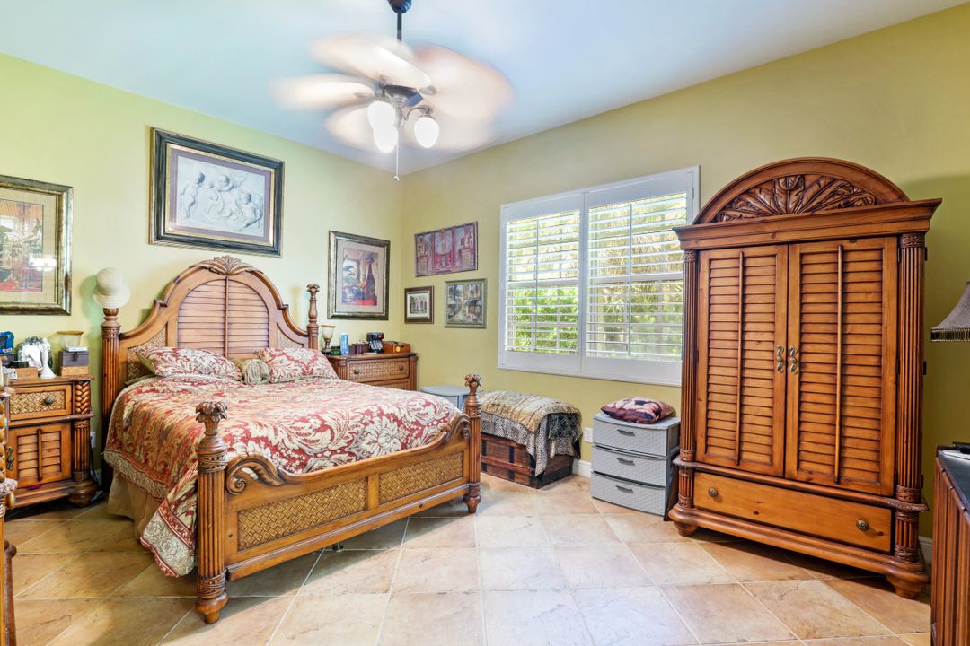 5520 Cheshire Dr, Fort Myers, FL 33912