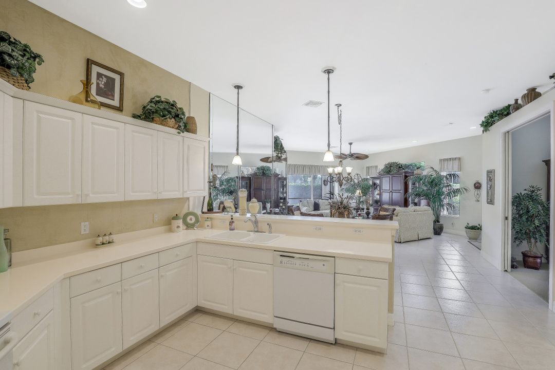 28559 F B Fowler Ct, Bonita Springs, FL 34135