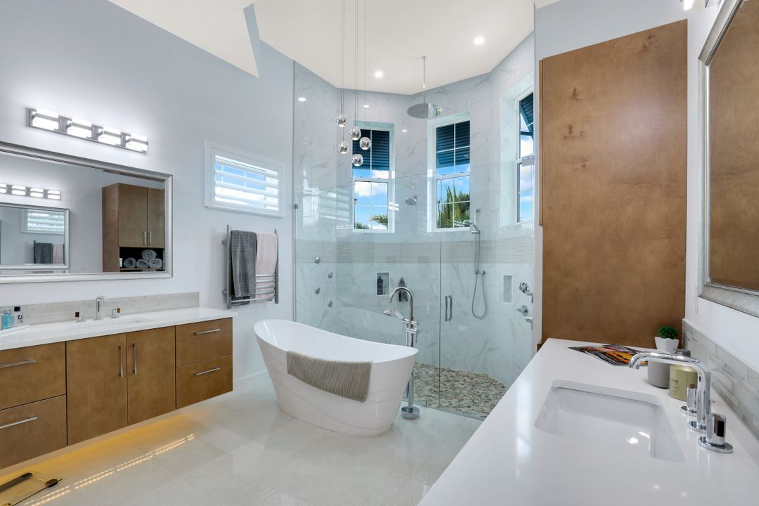 27050 Flamingo Dr, Bonita Springs, FL 34135