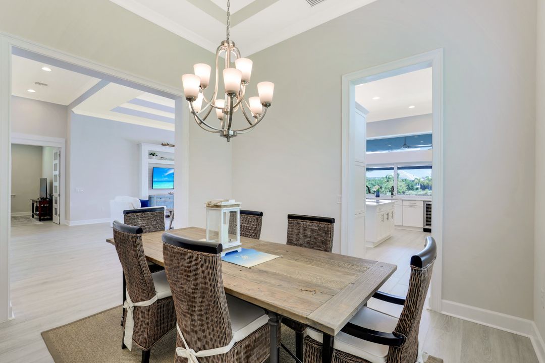 5771 Clarendon Dr, Naples, FL 34113