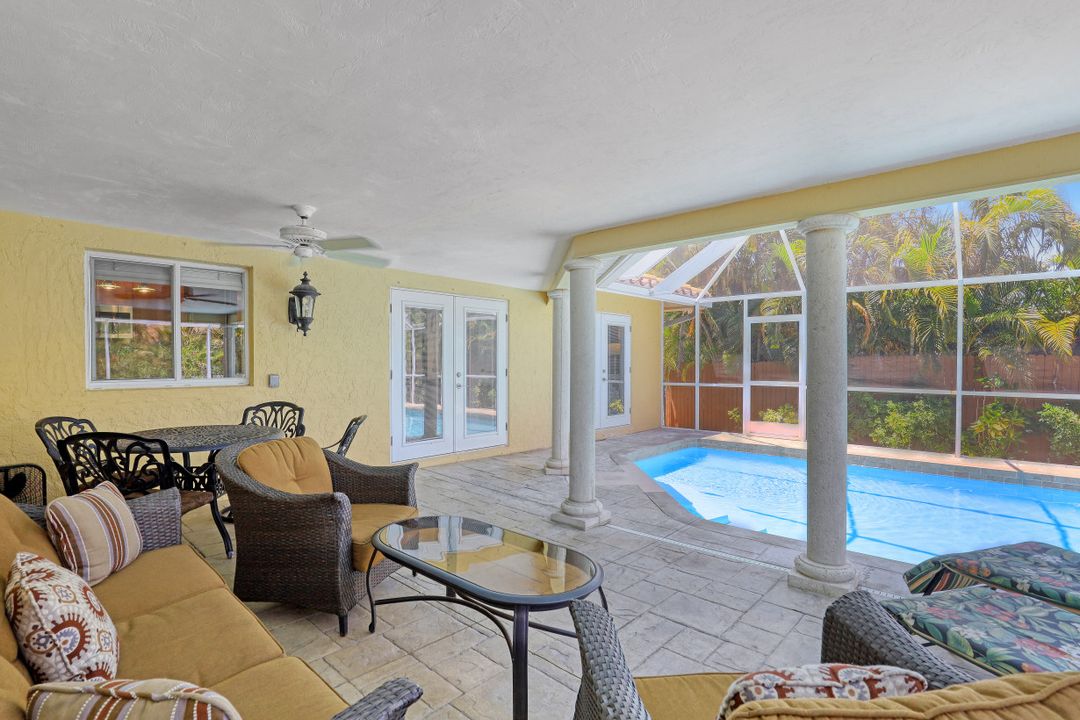 541 S Heathwood Dr, Marco Island, FL 34145