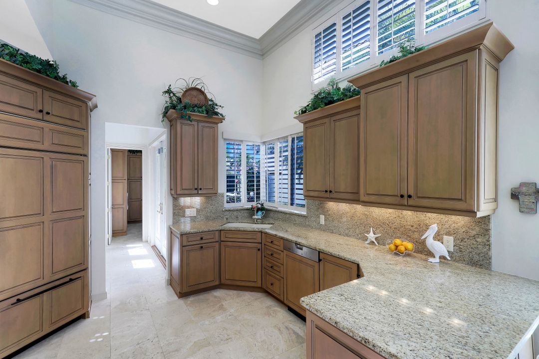 8089 Via Vecchia, Naples, FL 34108
