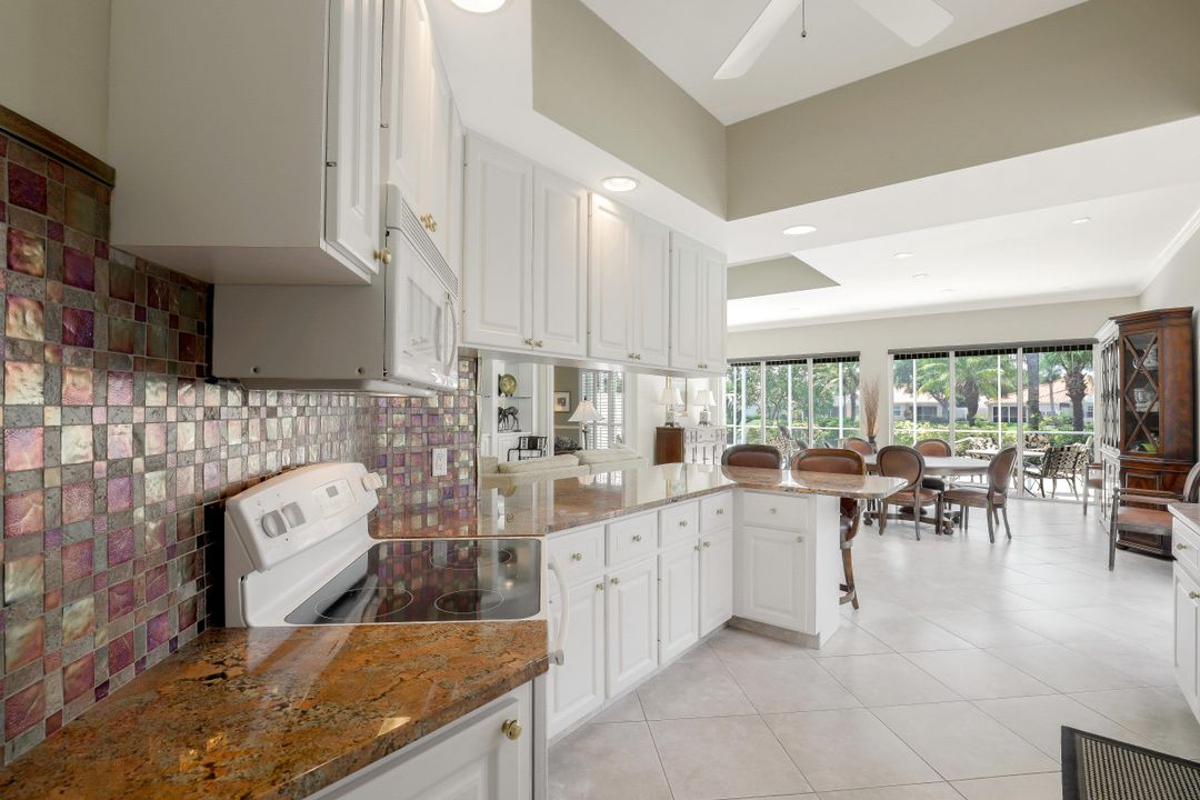 5272 Hawkesbury Way, Naples, FL 34119