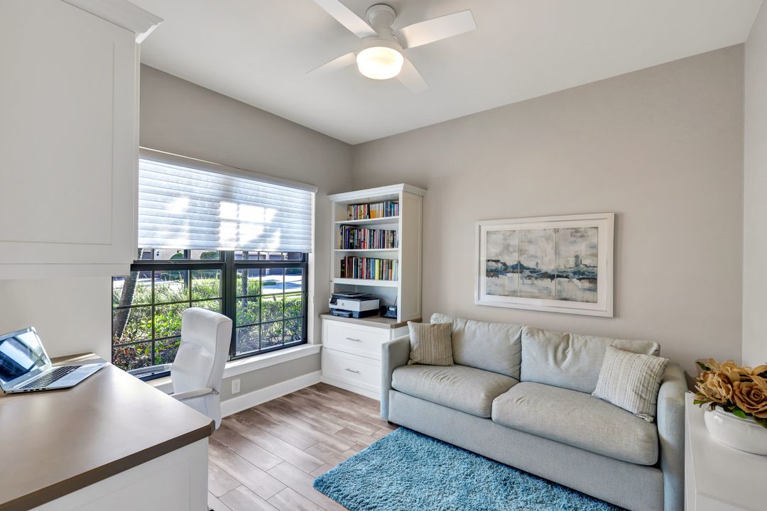 16341 Camden Lakes Cir, Naples, FL 34110